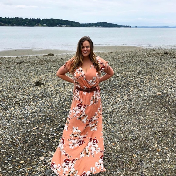 Deals From The Desert - Picture 2 of 4